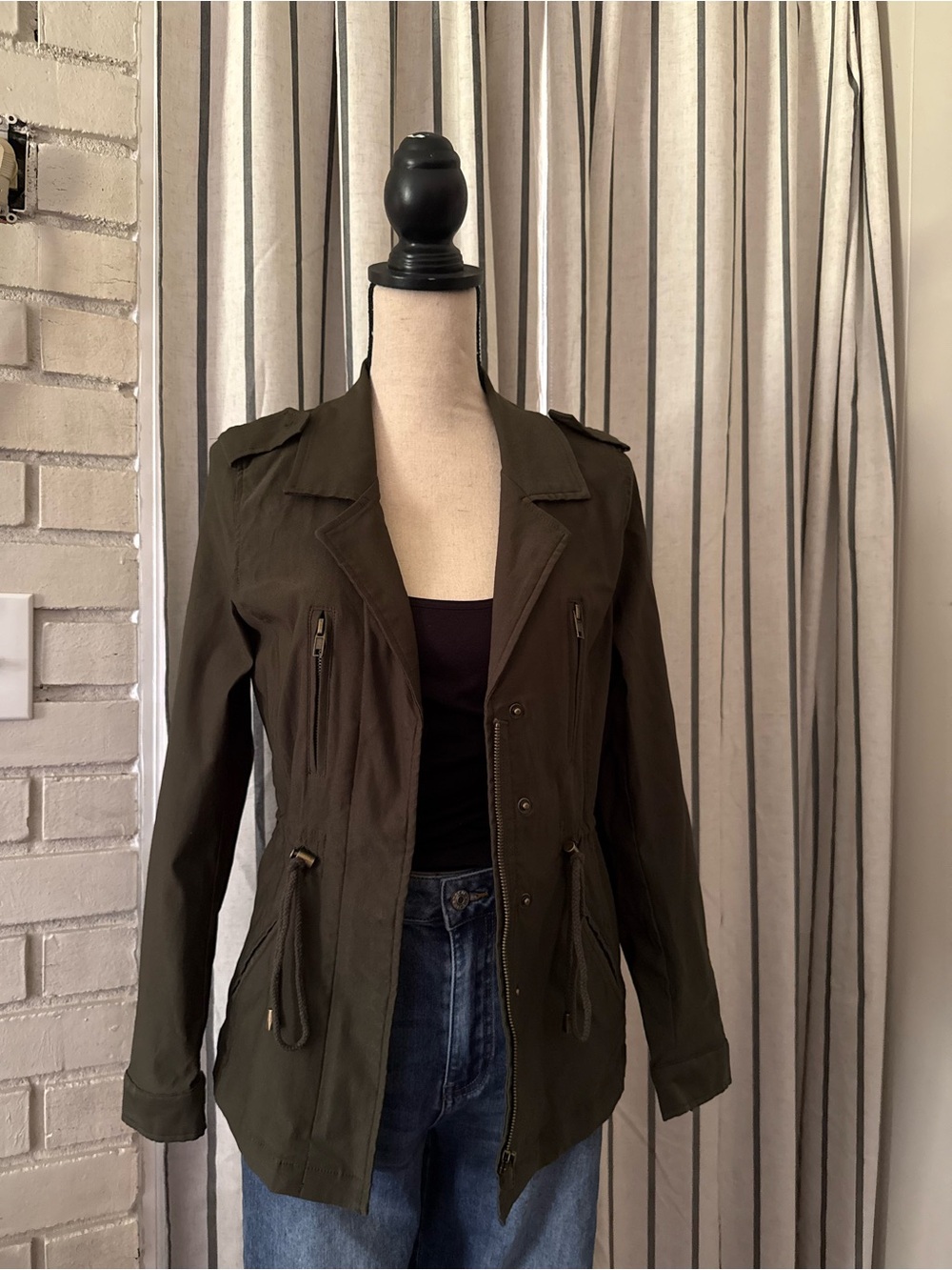 Olive Green Women's Utility Jacket - Stylish Lightweight Coat - Picture 4 of 4